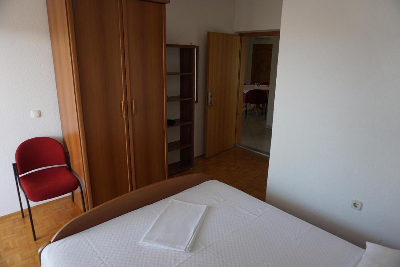 Spacious Comfort Duce